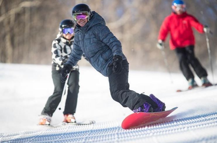 wachusett-mountain-snowboarder-boston-ski