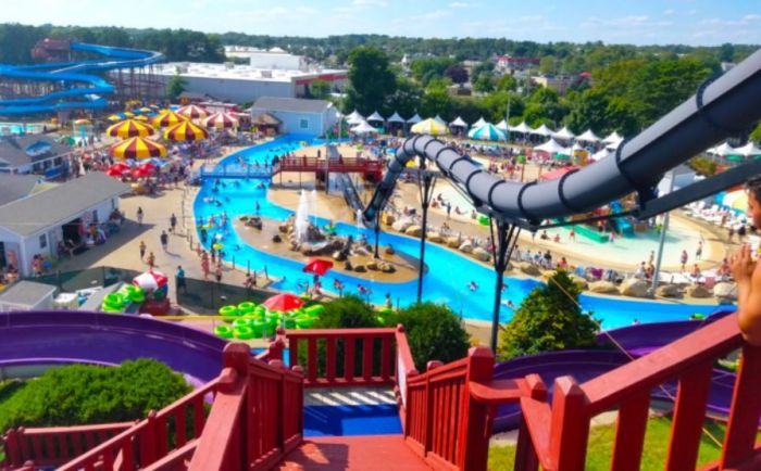 water-wizz-waterparks-near-boston