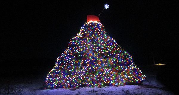 boston holiday lights powisset farm hay bale