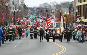 annual quincy christmas parade  festivities photo